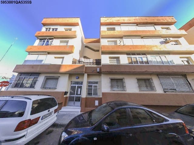 Piso de 3 habitaciones en Chiclana de la Frontera en venta - 64.000 € (Ref: 9980886)