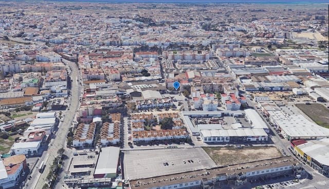 Piso de 3 habitaciones en Chiclana de la Frontera en venta - 64.000 € (Ref: 9980886)