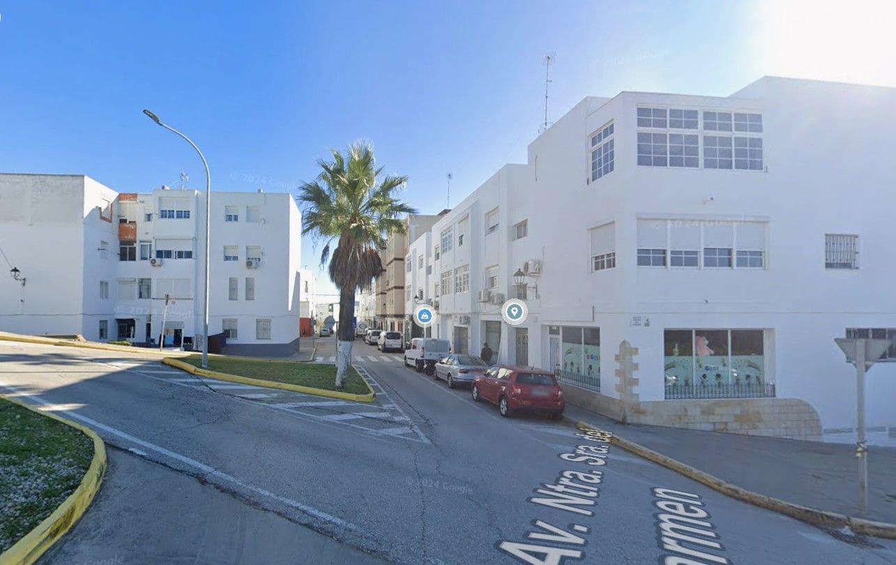 Local Comercial en Barbate en venta - 75.000 € (Ref: 9980889)