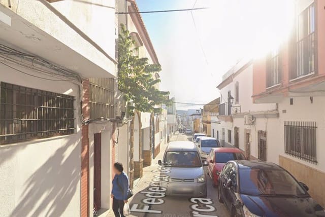 Piso de 3 habitaciones en Barbate en venta - 100.000 € (Ref: 9980890)
