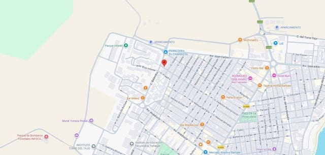Piso de 3 habitaciones en Barbate en venta - 100.000 € (Ref: 9980890)
