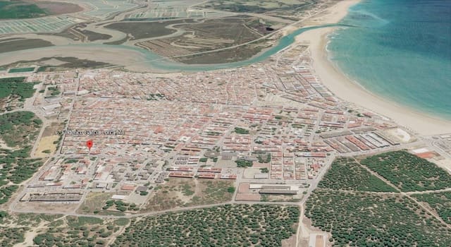 Piso de 3 habitaciones en Barbate en venta - 100.000 € (Ref: 9980890)