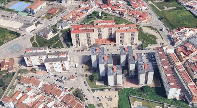 3 soveværelse Lejlighed til salg i Algeciras - € 41.000 (Ref: 9980891)