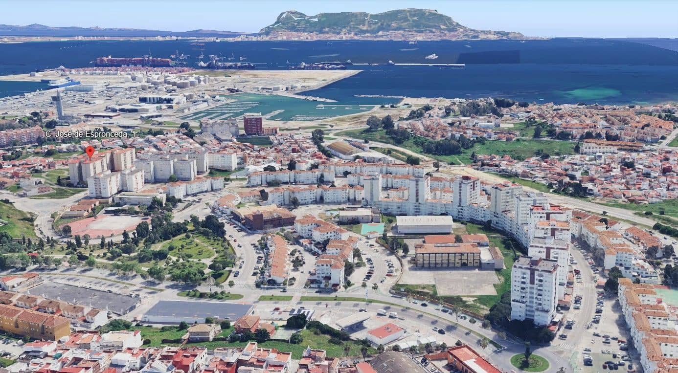 3 soveværelse Lejlighed til salg i Algeciras - € 41.000 (Ref: 9980891)