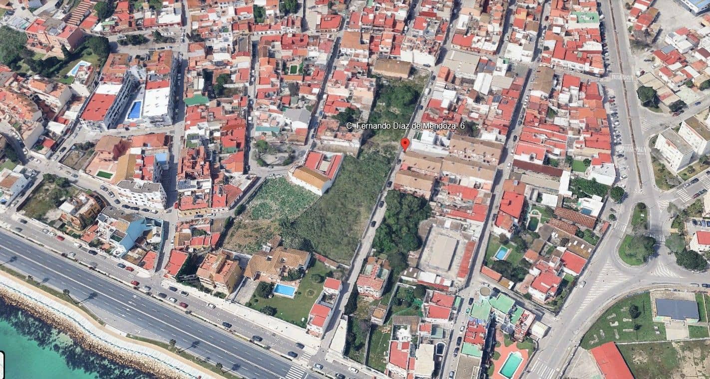3 soveværelse Lejlighed til salg i La Linea de la Concepcion - € 79.900 (Ref: 9980892)