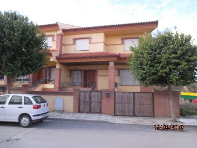 3 soverom Villa til salgs i Benalúa de Guadix - € 93 000 (Ref: 9980896)