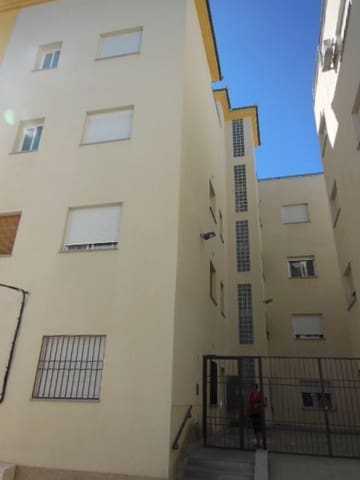 Piso de 3 habitaciones en Loja en venta - 97.000 € (Ref: 9980898)