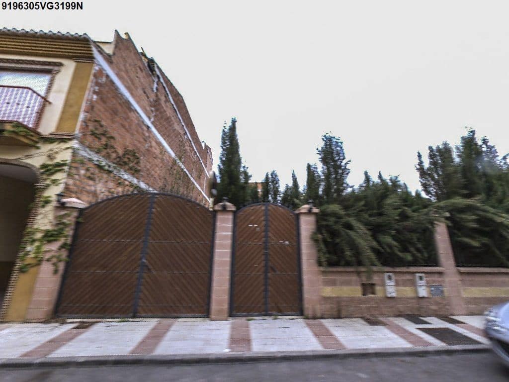 Chalet de 4 habitaciones en Atarfe en venta - 290.000 € (Ref: 9980899)