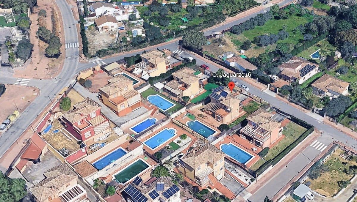 Chalet de 4 habitaciones en Córdoba ciudad en venta - 260.000 € (Ref: 9980903)