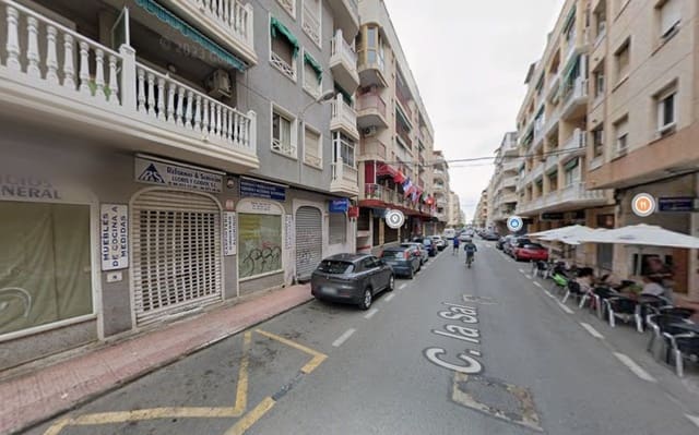 Erhverv til salg i Avenida Habaneras - Curva de Palangre, Torrevieja - € 109.000 (Ref: 9980909)