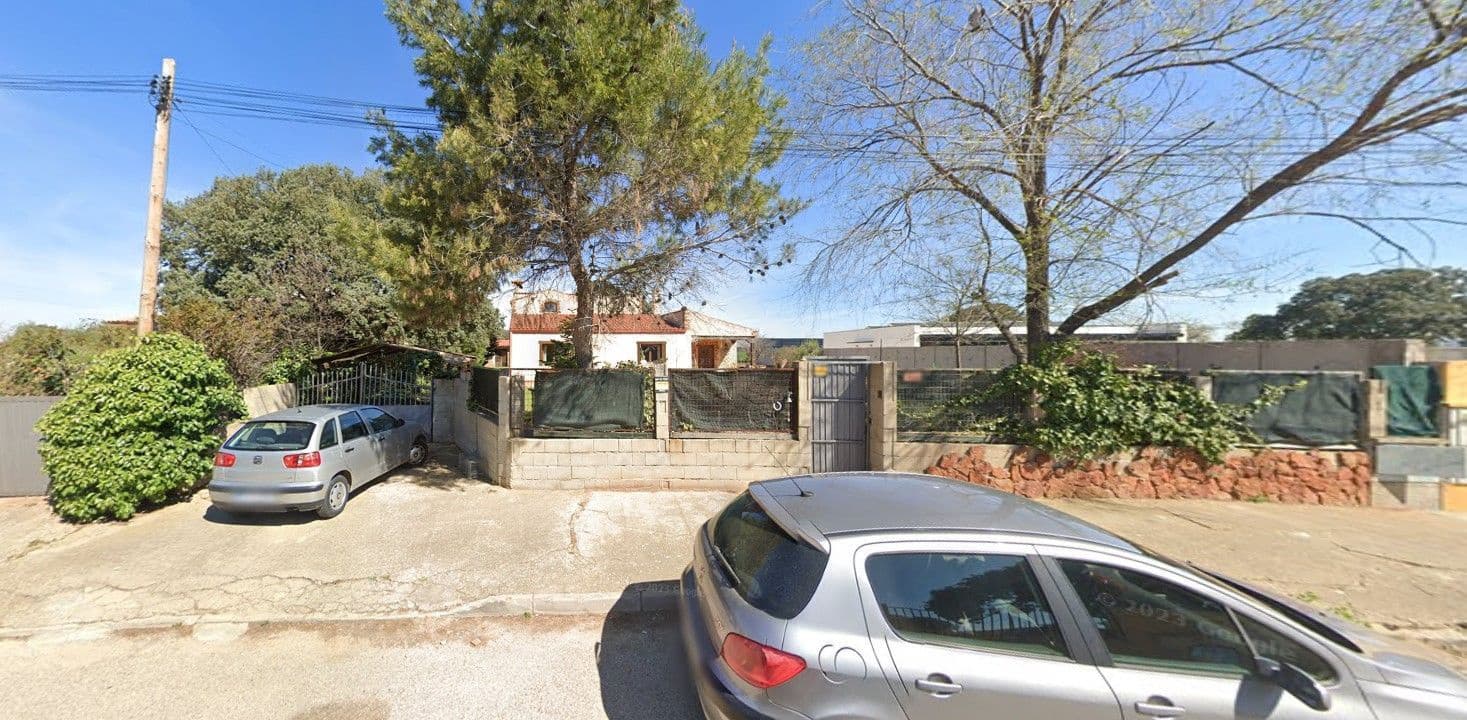 Chalet de 3 habitaciones en Valdeaveruelo en venta con garaje - 150.000 € (Ref: 9980910)