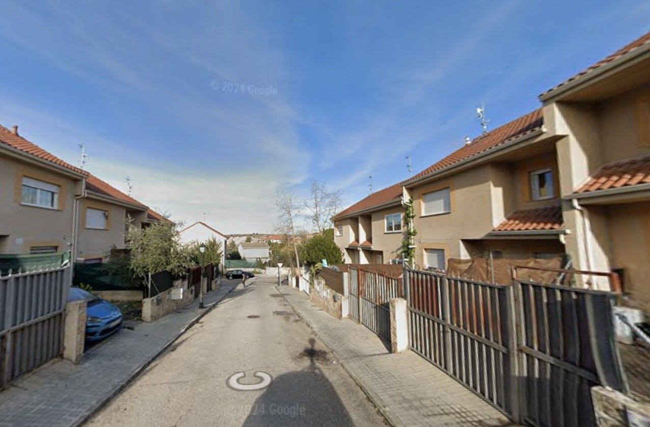 4 chambre Villa/Maison à vendre à Mentrida - 137 700 € (Ref: 9980916)