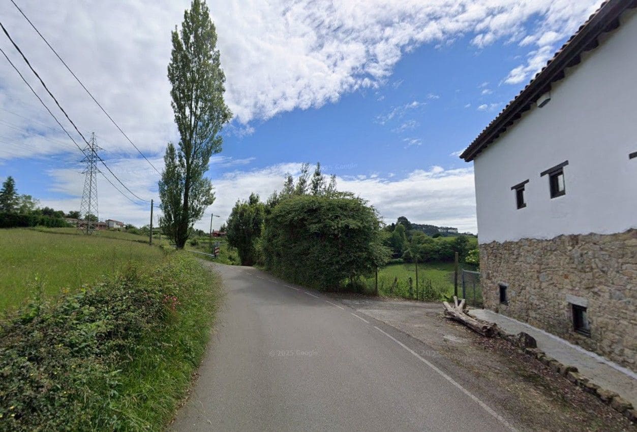 Chalet de 2 habitaciones en Oviedo en venta - 184.500 € (Ref: 9980924)