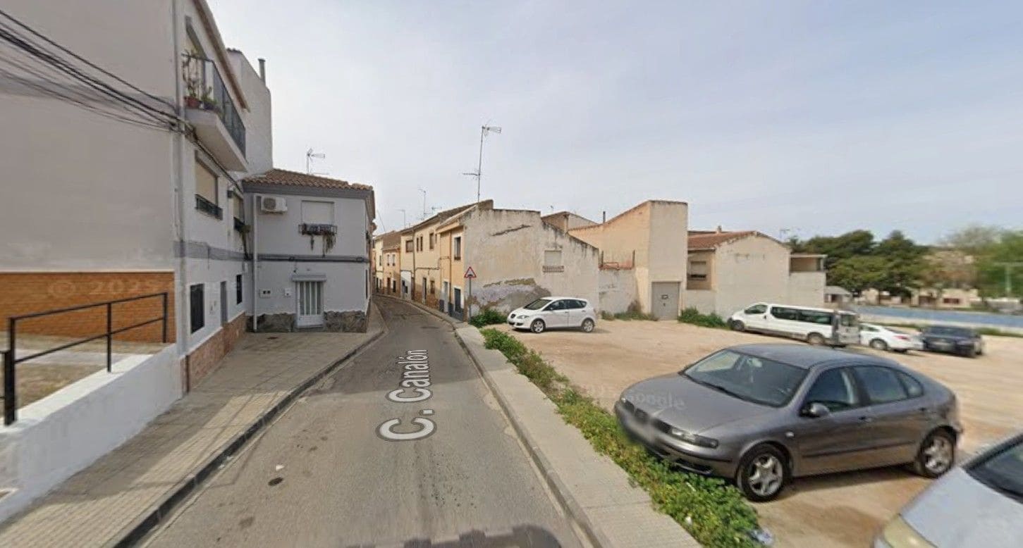Piso de 1 habitación en Hellín en venta - 18.500 € (Ref: 9980925)