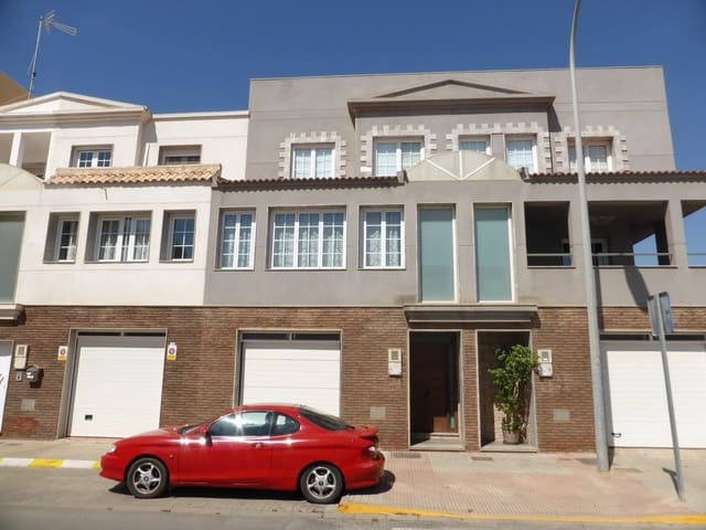 4 bedroom Villa for sale in El Ejido - € 150,000 (Ref: 9980931)