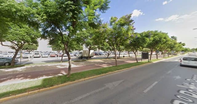 4 bedroom Villa for sale in El Ejido - € 150,000 (Ref: 9980931)