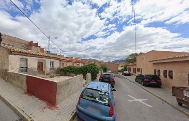 Chalet de 3 habitaciones en Elda en venta - 40.000 € (Ref: 9980934)