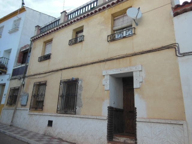 3 soverom Villa til salgs i La Puerta de Segura - € 38 000 (Ref: 9980937)