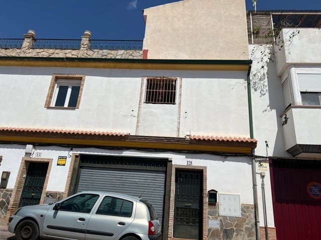 Chalet de 4 habitaciones en Jaén ciudad en venta - 99.000 € (Ref: 9980938)