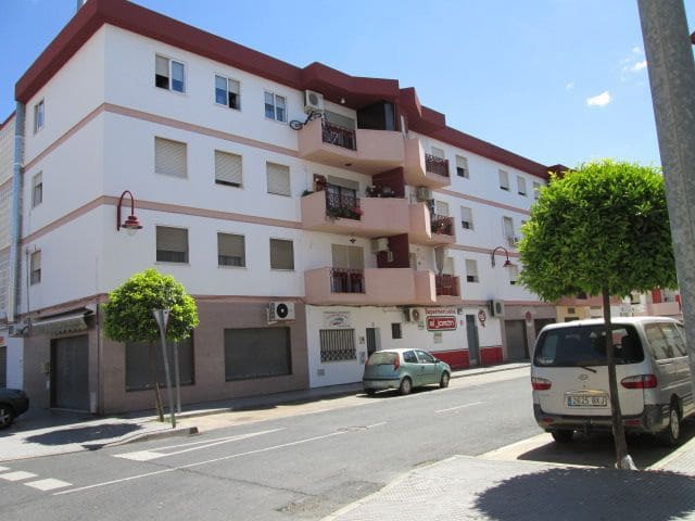 Piso de 3 habitaciones en Ayamonte en venta - 87.900 € (Ref: 9980944)