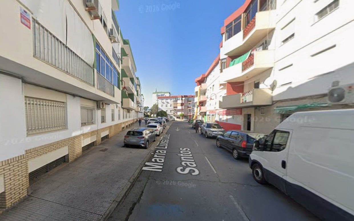 Piso de 3 habitaciones en Ayamonte en venta - 87.900 € (Ref: 9980944)