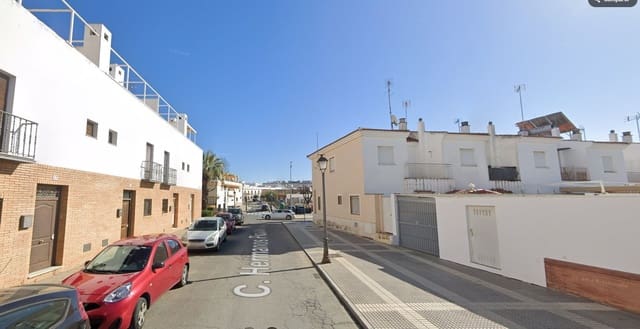 Chalet de 3 habitaciones en Lepe en venta - 120.300 € (Ref: 9980947)