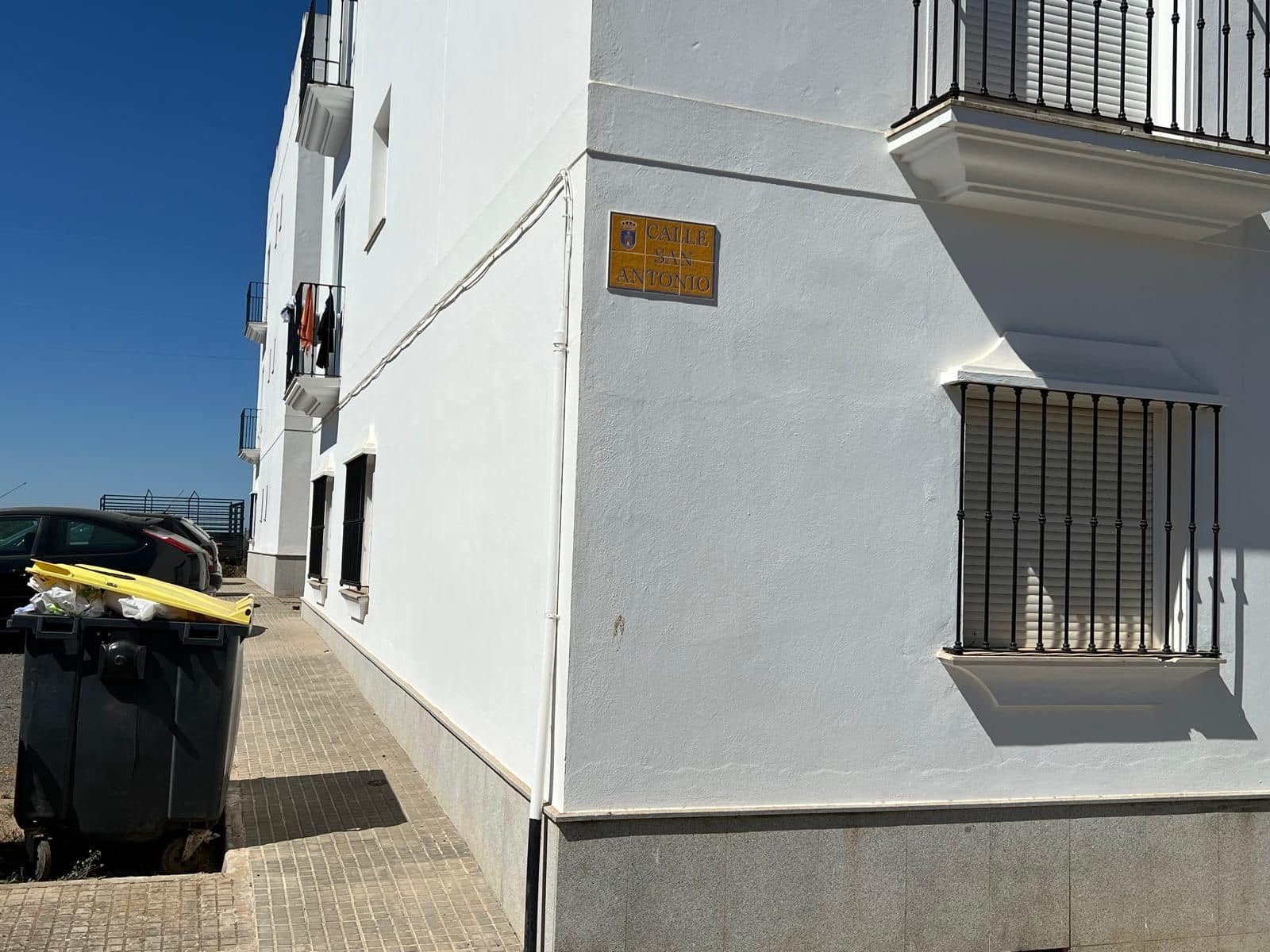 3 bedroom Villa for sale in Cortegana with garage - € 88,800 (Ref: 9980949)