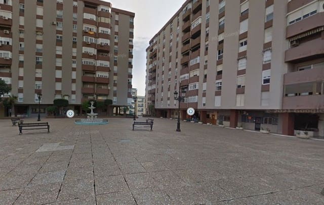 3 soveværelse Lejlighed til salg i Algeciras med garage - € 120.000 (Ref: 9980950)