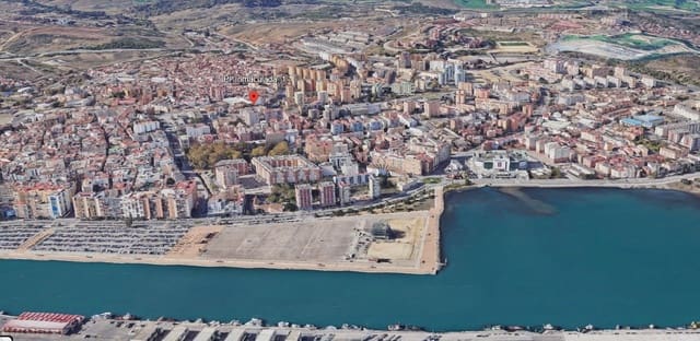 3 soveværelse Lejlighed til salg i Algeciras med garage - € 120.000 (Ref: 9980950)