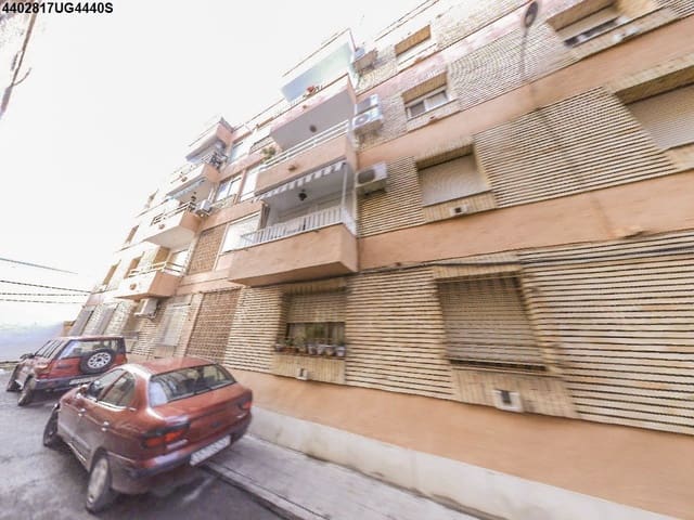 3 bedroom Flat for sale in Puente Genil - € 41,000 (Ref: 9980952)