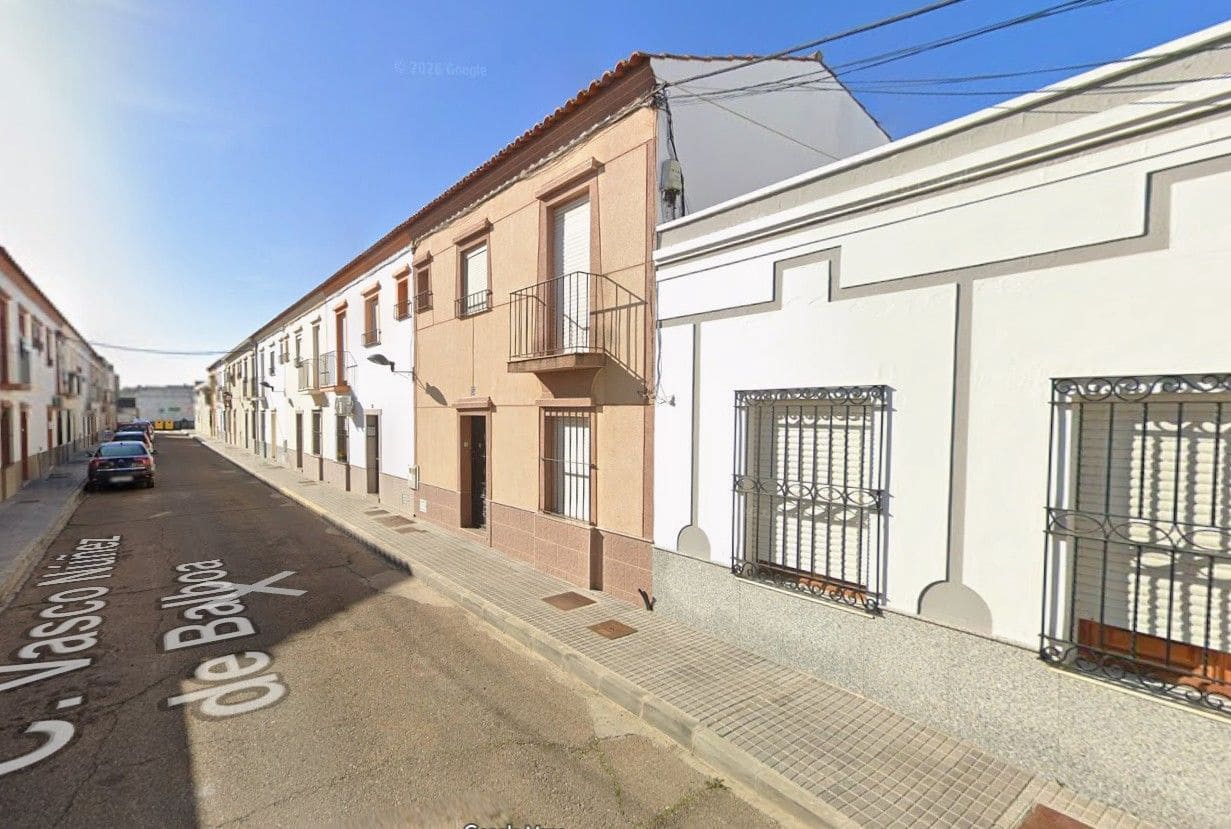 3 chambre Villa/Maison à vendre à Puebla de la Calzada - 84 400 € (Ref: 9980960)