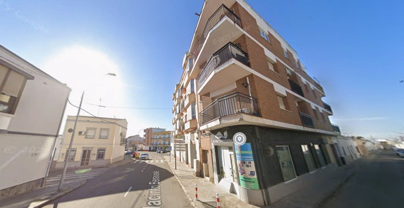 Commercial for sale in Montijo - € 66,700 (Ref: 9980961)