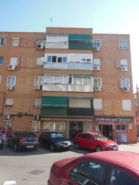 3 slaapkamer Flat te koop in Parla - € 104.000 (Ref: 9980965)