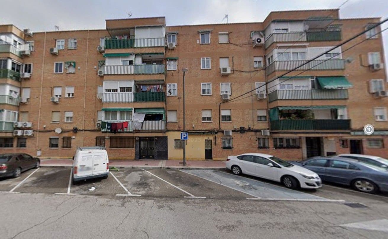 3 slaapkamer Flat te koop in Parla - € 104.000 (Ref: 9980965)