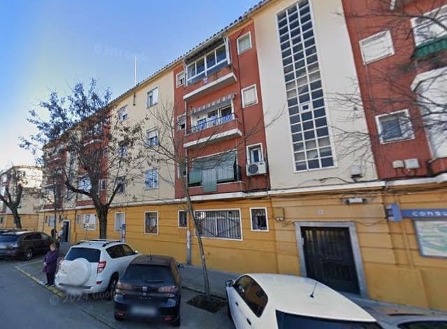 Piso de 3 habitaciones en Talavera de la Reina en venta - 55.000 € (Ref: 9980972)