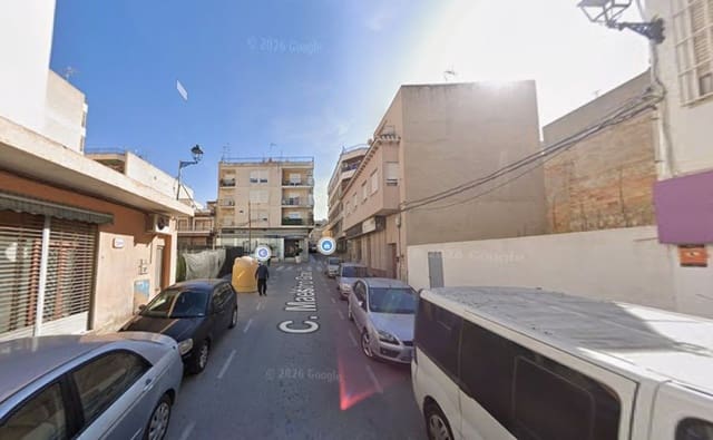 Piso de 3 habitaciones en Bigastro en venta - 69.000 € (Ref: 9980986)