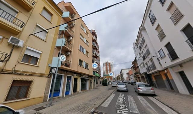 2 bedroom Flat for sale in Plasencia - € 25,000 (Ref: 9980993)