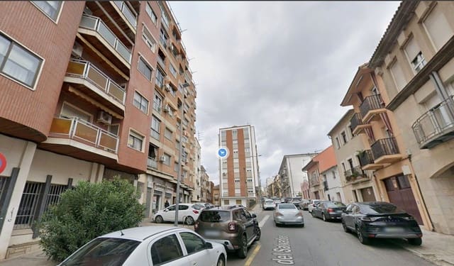 2 bedroom Flat for sale in Plasencia - € 25,000 (Ref: 9980993)
