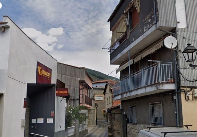 3 bedroom Flat for sale in Jerte - € 50,000 (Ref: 9980995)