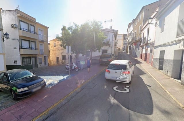 4 bedroom Villa for sale in Aliseda - € 31,000 (Ref: 9980996)