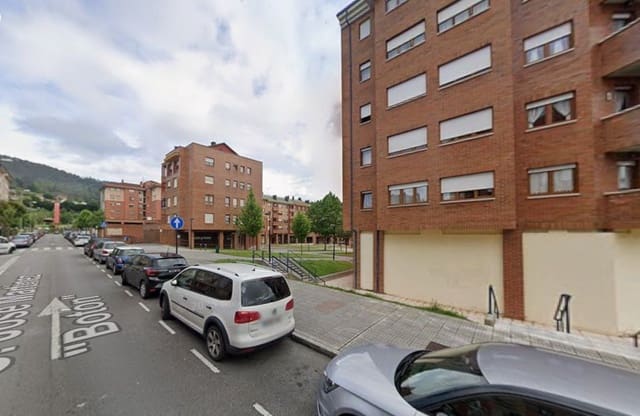 2 bedroom Flat for sale in Oviedo with garage - € 135,000 (Ref: 9981015)