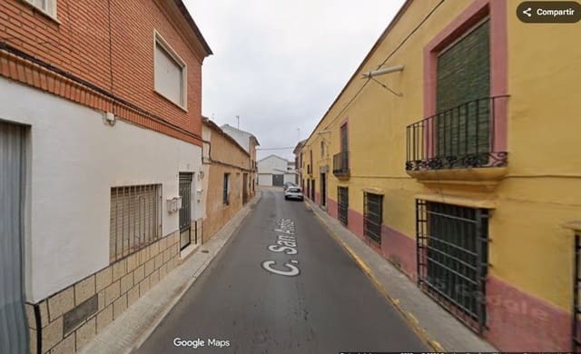 Piso de 2 habitaciones en Villarrobledo en venta - 25.200 € (Ref: 9981016)