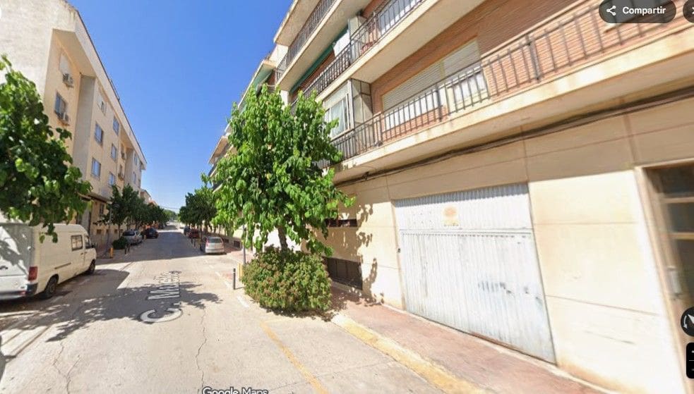 3 soveværelse Lejlighed til salg i Almansa med garage - € 36.000 (Ref: 9981021)