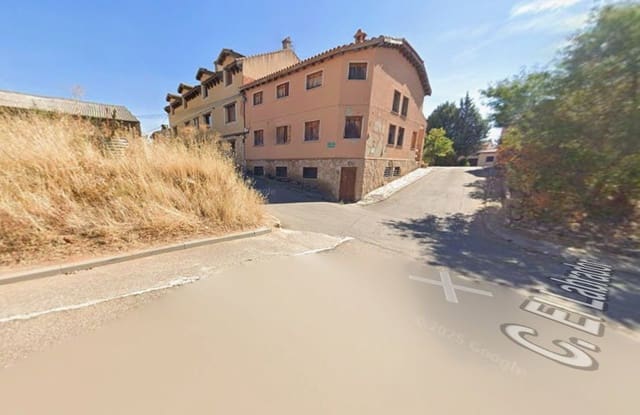 4 bedroom Villa for sale in Grajera - € 155,000 (Ref: 9981034)