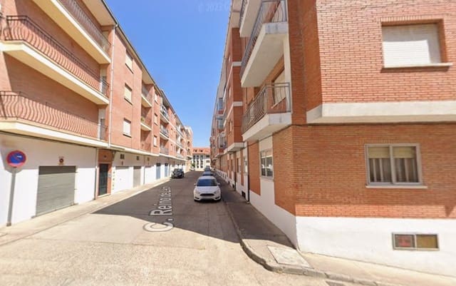 3 bedroom Flat for sale in Ciudad Rodrigo - € 42,600 (Ref: 9981036)