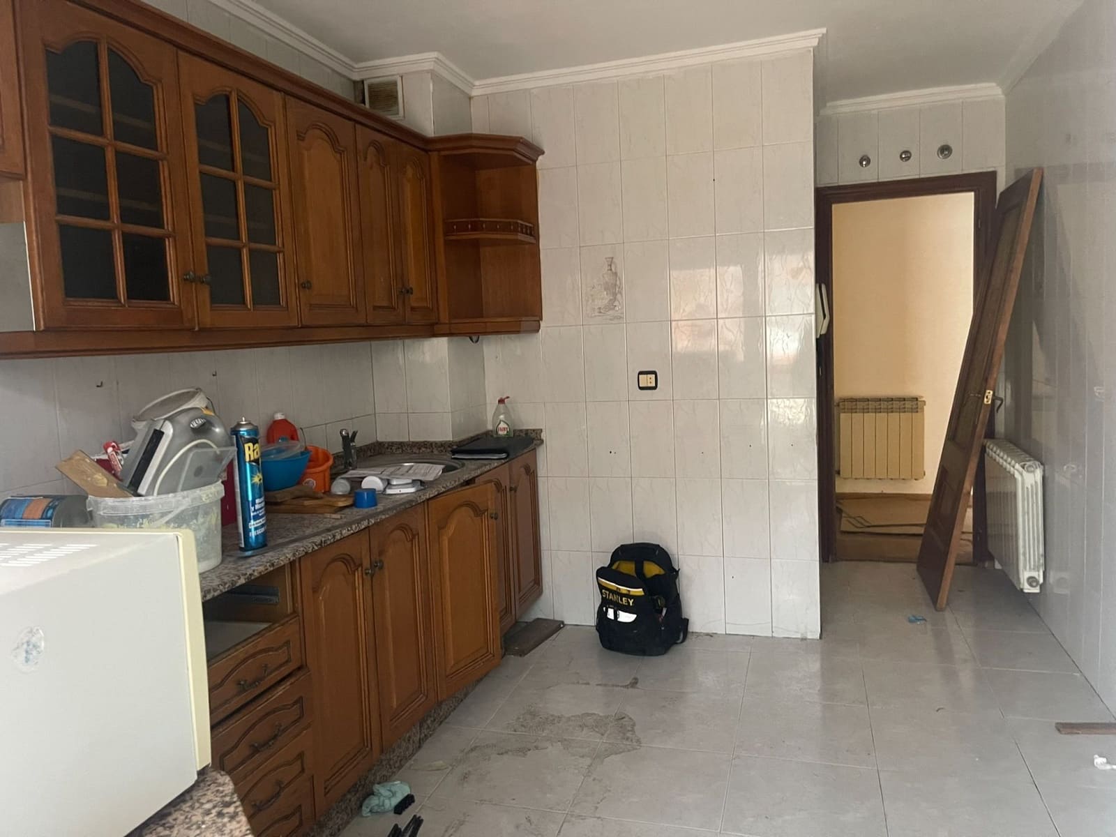 3 slaapkamer Flat te koop in Bembibre - € 55.000 (Ref: 9981043)