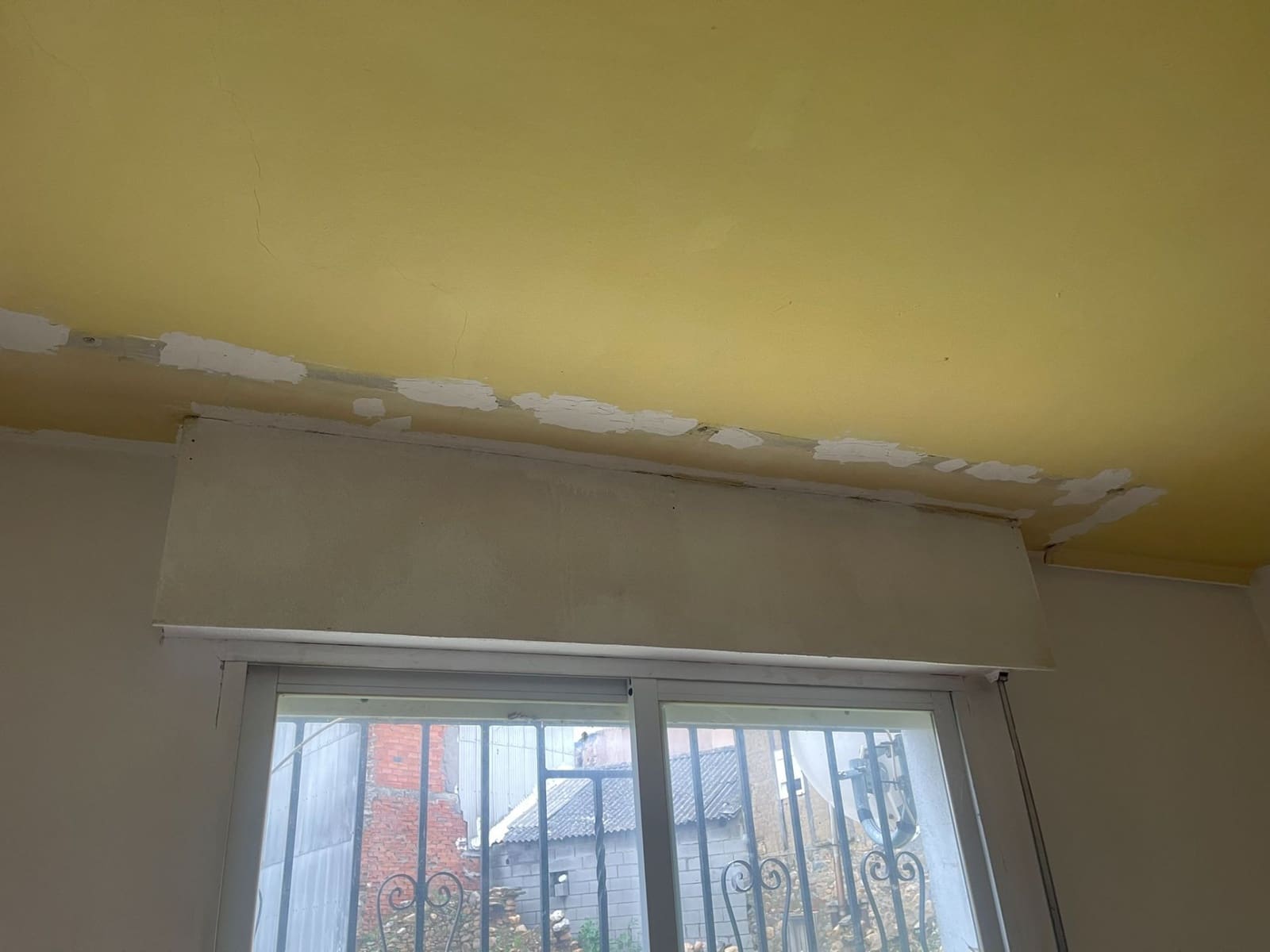 3 slaapkamer Flat te koop in Bembibre - € 55.000 (Ref: 9981043)
