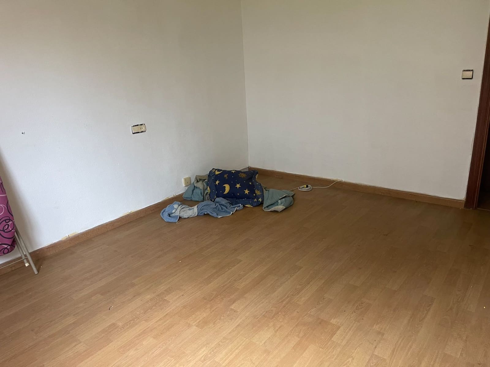 3 slaapkamer Flat te koop in Bembibre - € 55.000 (Ref: 9981043)
