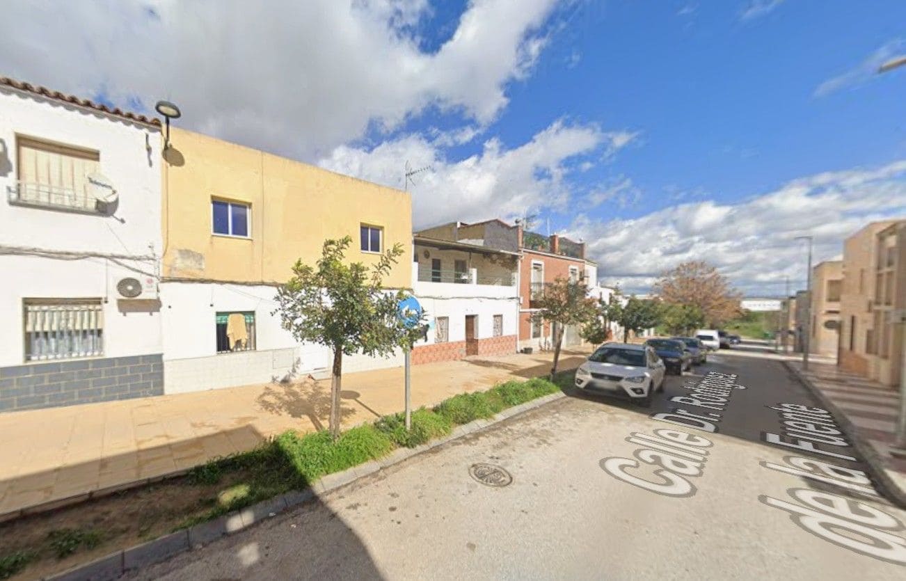 3 chambre Villa/Maison à vendre à Bailen - 50 000 € (Ref: 9981044)