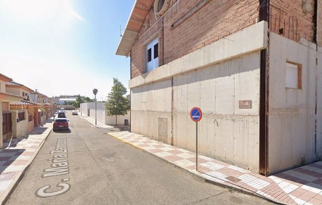 3 chambre Villa/Maison à vendre à La Victoria avec garage - 99 000 € (Ref: 9981048)